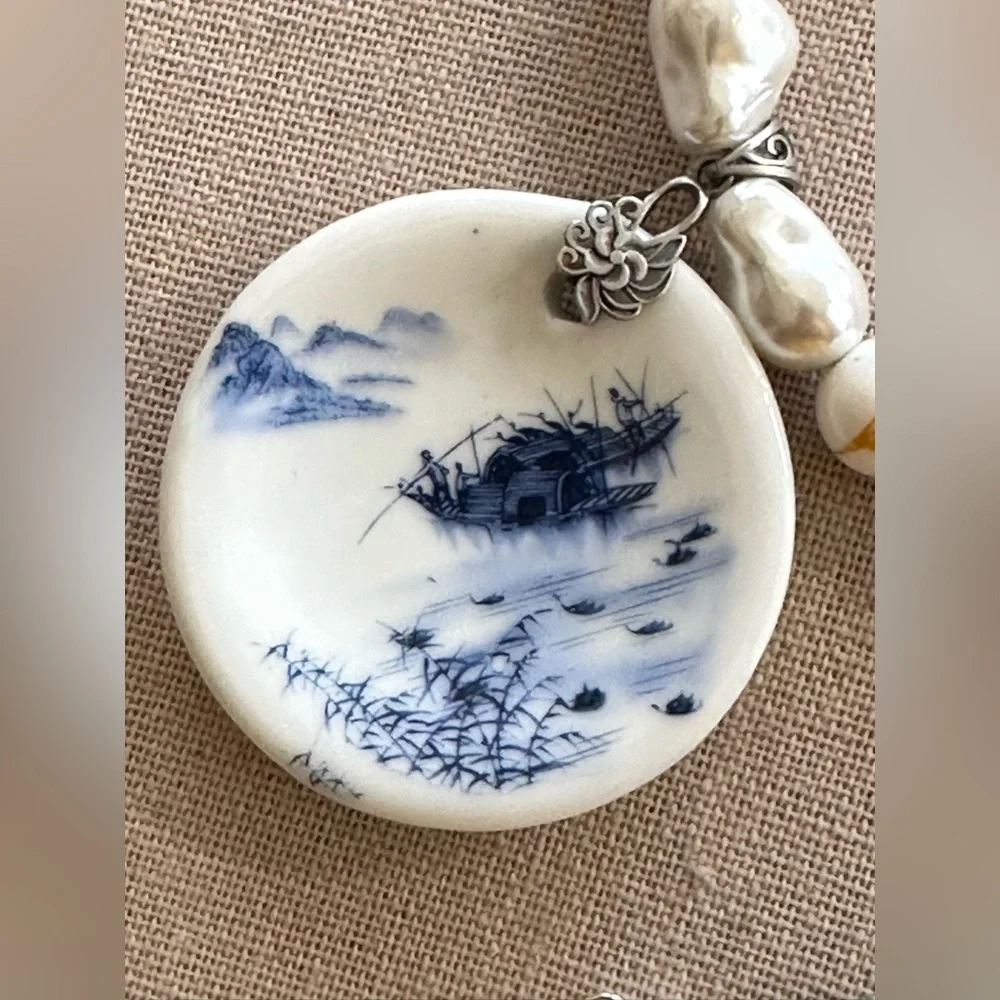 22 inch Porcelain and Pearls bead necklace NWOT - Picture 12 of 14